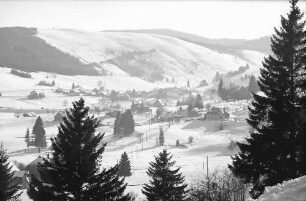 Falkau: Fernblick auf Altglashütten von Falkau