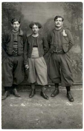 Postkarten aus dem Kriegsgefangenenlager Puchheim: o.Nr.: mehrere Porträtaufnahmen