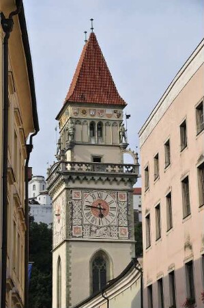 Passau - Rathausturm : Der Turm des historischen Rathauses. Aufgenommen in Passau am 10. Juni 2011