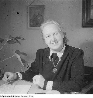 Porträt von Käthe Heidenberger