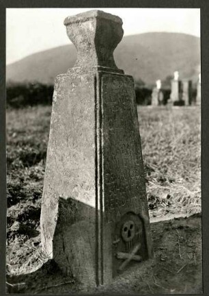 Friedhof, Grabstein, 12. Jahr der franz. Republik 1804