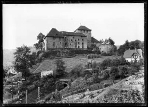 Österreich, Feldkirch. Blick zur Schattenburg