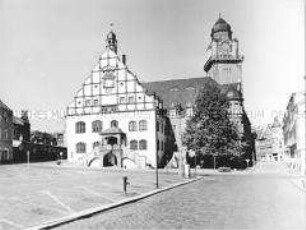 Altes Rathaus in Plauen mit Gedenktafeln für Ernst Thälmann und Wilhelm Pieck