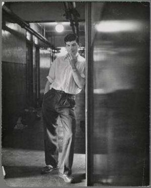 Ohne Titel (The boy next door, YMCA - House, London 1960)