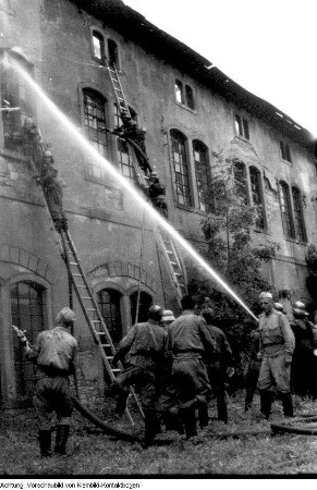 Dresden. Feuerwehr, gemeinsame Brandbekämpfung im Lockwitztal, 1. Juli 1964