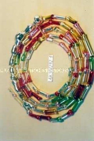 Gablonzer Christbaumschmuck - Ketten (2)