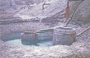 Bau der Schleuse der Staustufe Iffezheim/Rhein