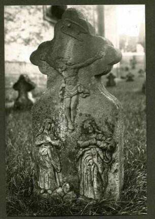 Friedhof. Grabkreuz 18. Jh.