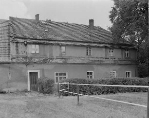 Stallgebäude mit Verwaltungstrakt