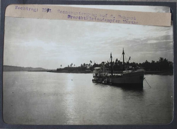 Supplement: 194th sunset on the Pangani. Cargo steamer Martha