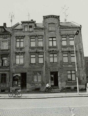 Glauchau, Wohnhaus, Straßenansicht