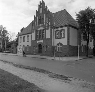 Bernau, Breitscheidstraße 50/Ecke Klementstraße. Amtsgericht (1903 Fertigstellung). Eckansicht