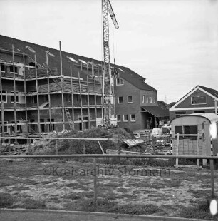 Grundschule Hoisbüttel: Richtfest und Einweihung von Erweiterungsbauten: Außenansicht der Baustelle