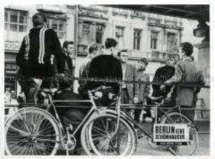 Werbefoto für den Defa-Spielfilm "Berlin Ecke Schönhauser"