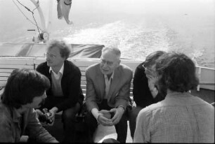 31. Tagung 1981 (29.6.-3.7.) Mediziner; Gruppen bei der Maikäferrede: Sir Bernard Katz in der Runde