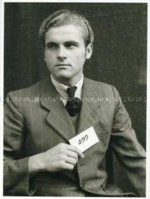 Foto zur "Deutschen Kennkarte"