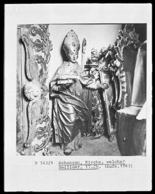 Männliche Heiligenfigur
