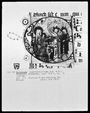 Graduale Cisterciense — Buchseite mit einer Initiale und zwei Miniaturen, Folio 22verso
