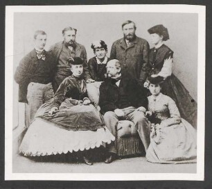 [Gruppenporträt Otto von Bismarck mit Familie und Freunden auf Rügen im Herbst, 1866]