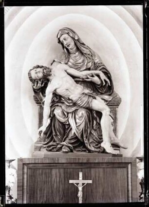 Pfarrkirche; Pietà auf der südlichen Wand