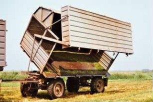 Häckselaufbauten EAS zum Anhänger HW 60.11