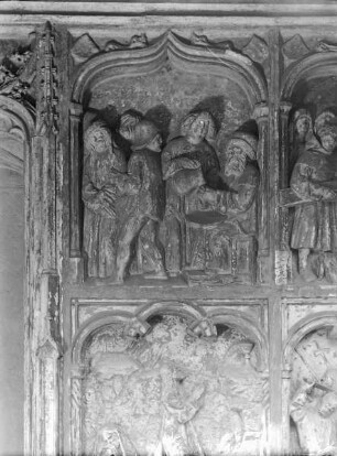 Paulsenkenotaph mit acht Reliefszenen aus der Passionsgeschichte — Pilatus wäscht sich seine Hände
