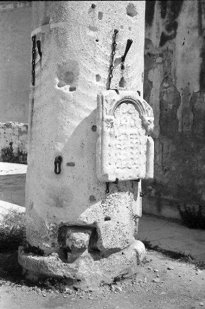 Zadar: Steintafel am Pranger