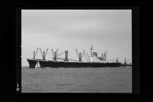 Bavaria (1965), Frachtschiff (reefer), HAPAG, Hamburg, Bau-Nr. 846