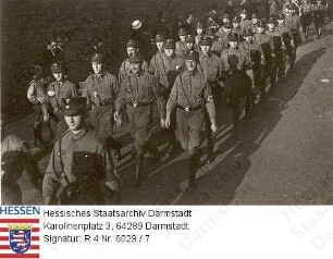 Darmstadt, 1936 Mai 1 / Maikundgebung, hier: SA-Aufmarsch (wohl vor der Festhalle)