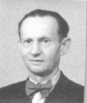 Paßfoto Ernst Otto Gerhardt mit Fliege