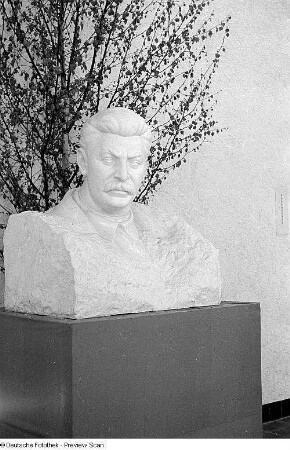 Büste von Josef Stalin
