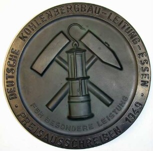 Kohlekeramikplakette "Für besondere Leistungen beim Preisausschreiben 1949"