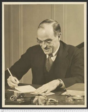Porträtaufnahme Thornton Wilder