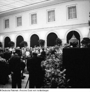 Otto Buchwitz Trauerfeierlichkeiten im Rathaus