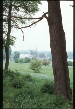 Potsdam, Park Babelsberg,Potsdam, Wohngebiet Glienicker Horn : Blick vom Park Babelsberg auf Wohnsiedlung
