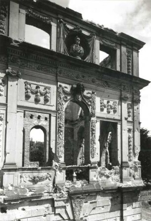 Dresden. Ruine des Palais im Großen Garten. Nordöstlicher Seitenflügel