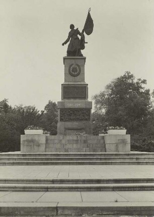 Platz der Einheit