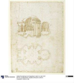 Antiker Rundtempel mit Kuppeldach