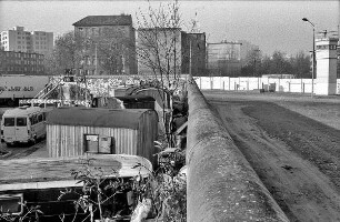 Grenzanlage mit Wagenburg