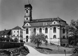 Maria Steinbach. Pfarr- und Wallfahrtskirche zur Schmerzhaften Muttergottes und Sankt Ulrich (1746/1754)