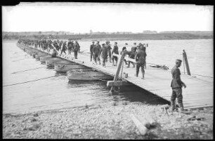 Kriegsmäßiger Brückenschlag
