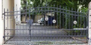 Gittertür