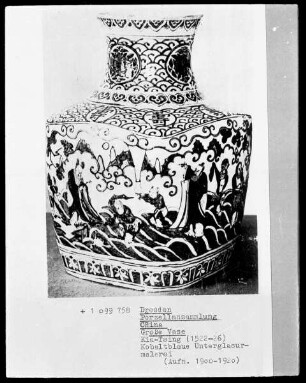 Große Vase, bemalt mit Lao-tse und 8 Unsterblichen