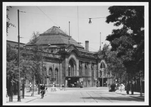 Bahnhof Dresden-Neustadt : Dresden-Neustadt. Blick zum Neustädter Bahnhof