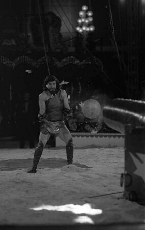 Gastspiel des Zirkus Williams-Althoff auf dem Karlsruher Messplatz