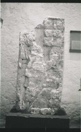 Edzna, Stela 6 (ETZ: St. 6)