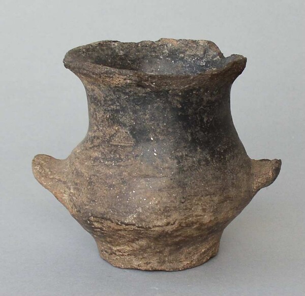 Clay vessel