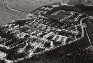 Luftbildaufnahmen von Karlsruhe. Waldstadt - von Westen