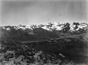Das Condoriri Gebirge : Blick auf das Condoriri-Gebirge.