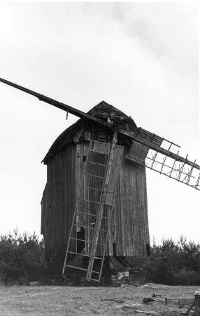 Baruth/Mark-Merzdorf. Bockmühle, ruinös